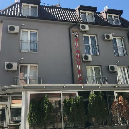 Villa Piano&Bar Охрид Екстериор снимка