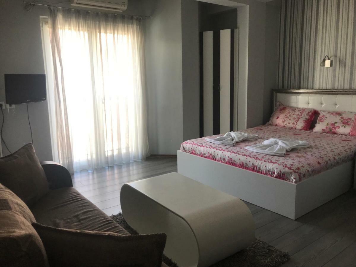 Villa Piano&Bar Охрид Екстериор снимка