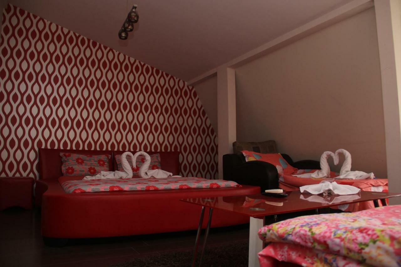Villa Piano&Bar Охрид Екстериор снимка